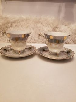 Really pretty fine china tea cups & saucers
