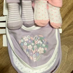 5 Piece Set ( Bibs & Booties