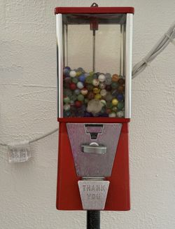10 -C-Vending Machine Vintage With Key - $220 $180