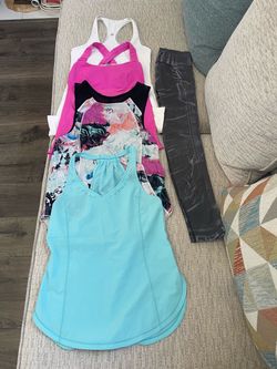 Lululemon women’s clothing Bundle