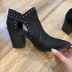Offering Mix No.6 Stylish Ankle Boots