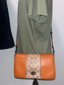 Coach Signature Dinky with Colorblock