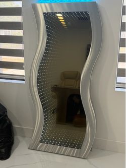 Infinity mirror