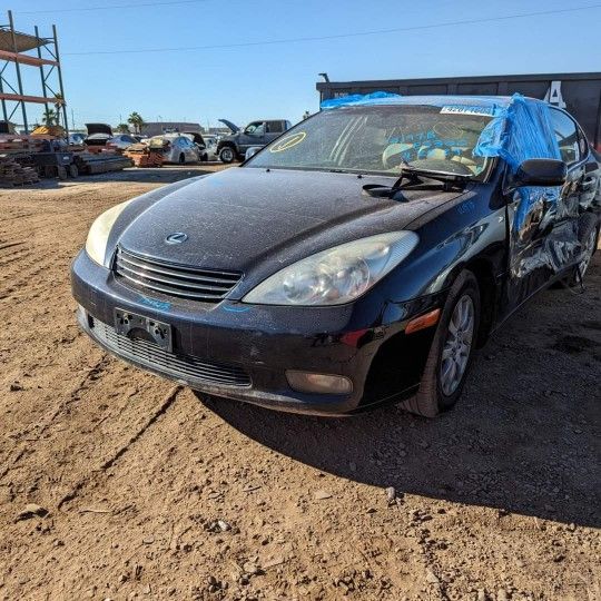 2003 Lexus ES300  Just In For Parts 