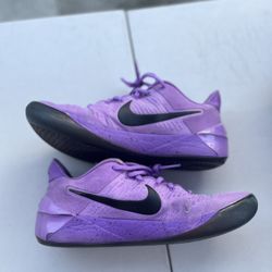 Nike Kobe Purple Basketball shoes 