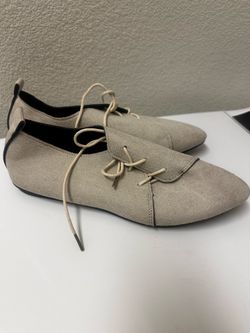 Size 8 vintage style shoes