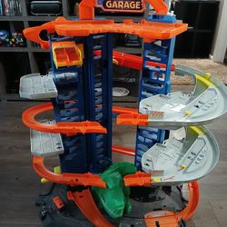 Hot Wheels Ultimate Garage 