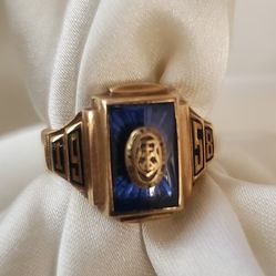 10K St. Mary South End  Notre Dame  1958 Ring