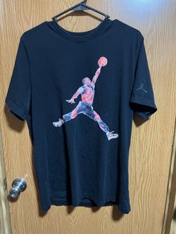 NIKE( JORDAN) T-SHIRT - SIZE L