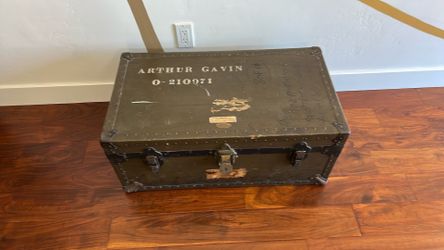 1940 WWII Military Trunk