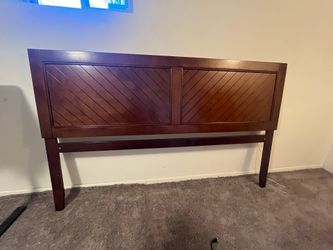 Solid walnut wood king headboard (dark brown)