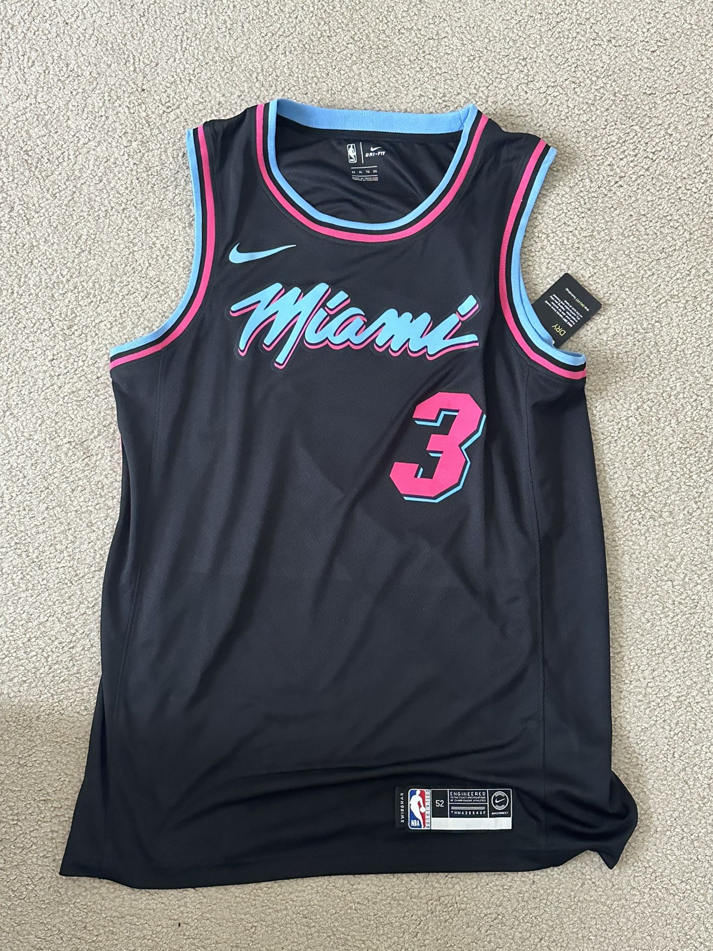 Dwyane Wade Miami Heat City Edition Jersey  New Men's XL for Sale in  Sacramento, CA - OfferUp
