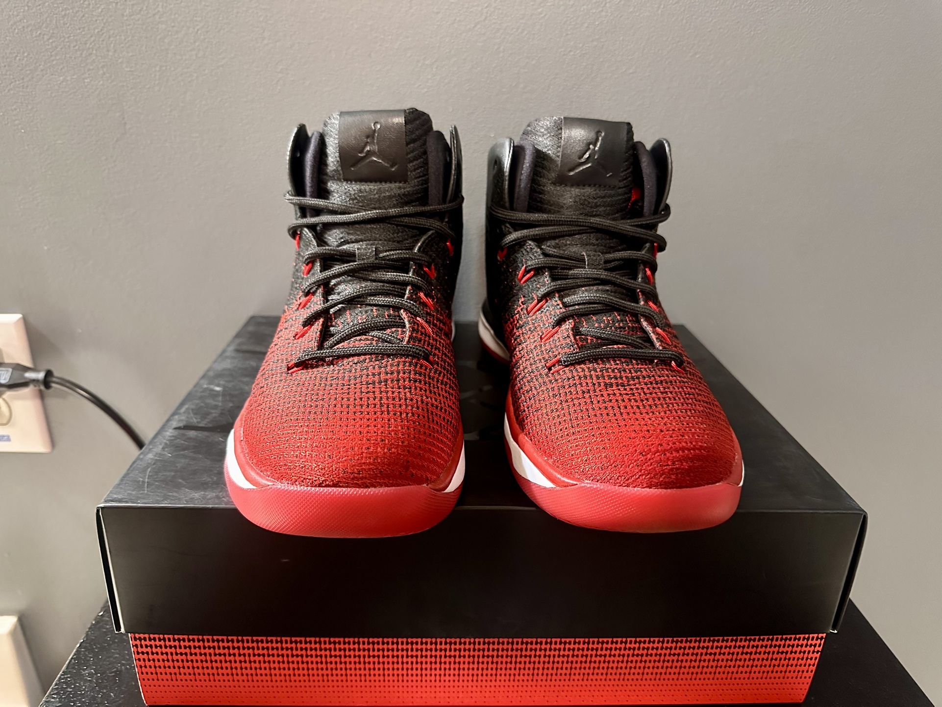 Size 10 - Jordan Xxxi 31 xxx1 Banned New In Box NWT 9/10 Condition