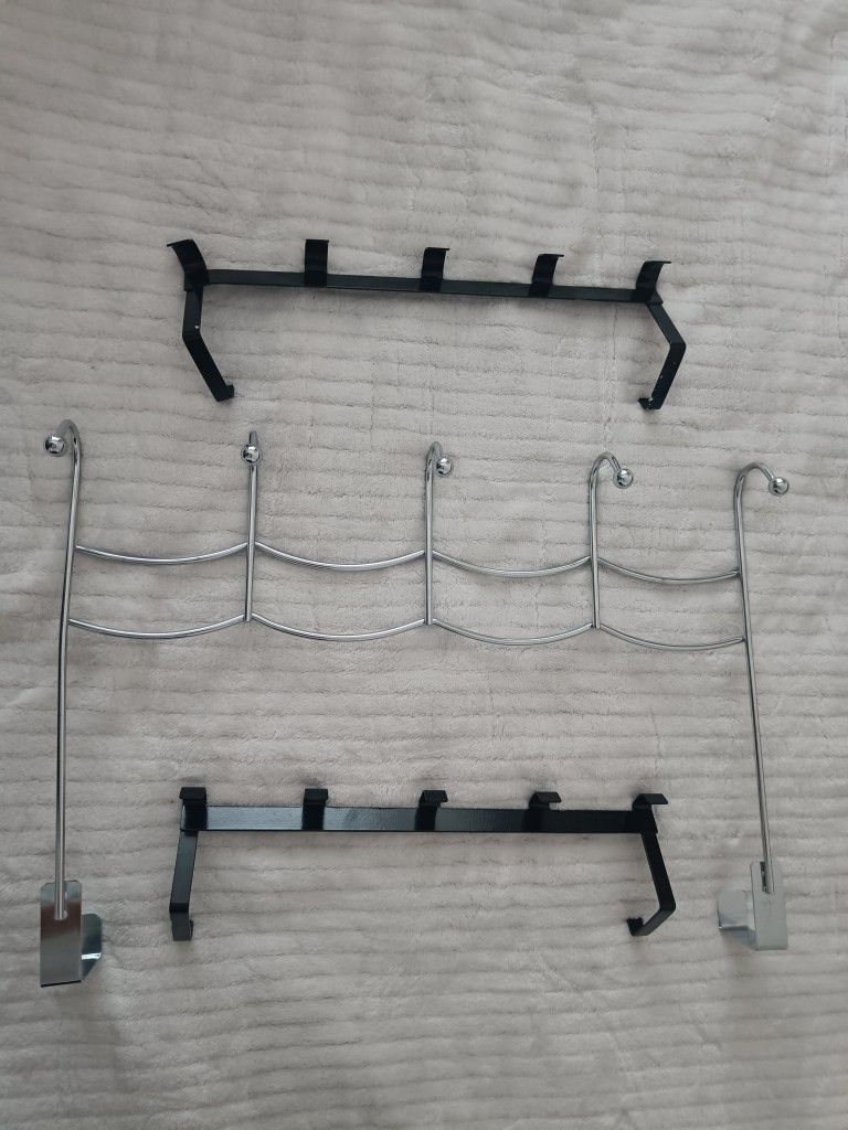 3 Over The Door Hangers