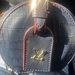Lv handbag