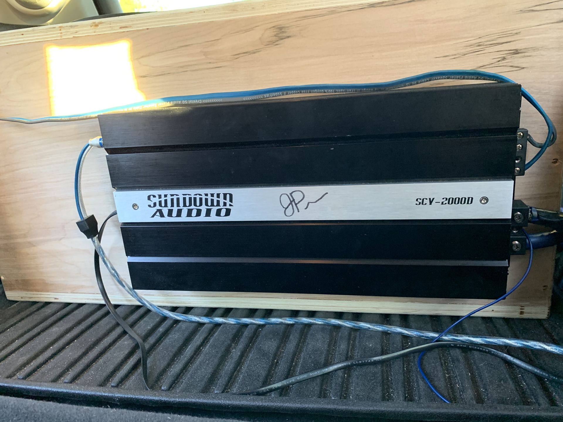 Sundown Audio amplifier