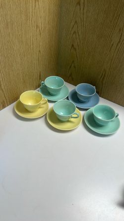 Lu-Ray Pastels Cups And Saucers