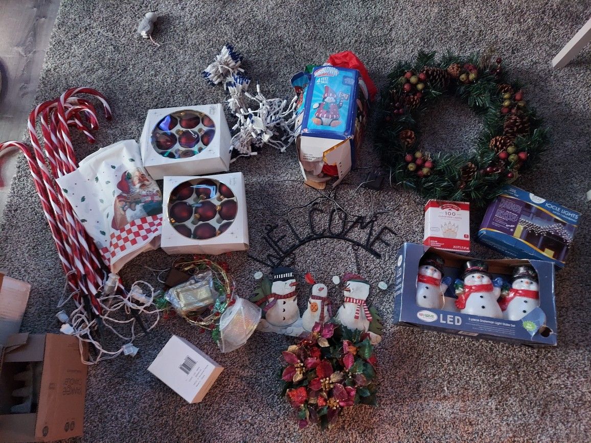 Lots Of Christmas Stuff