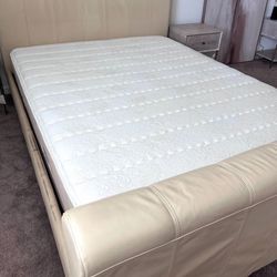 Queen Bed Frame With Hybrid Mattress