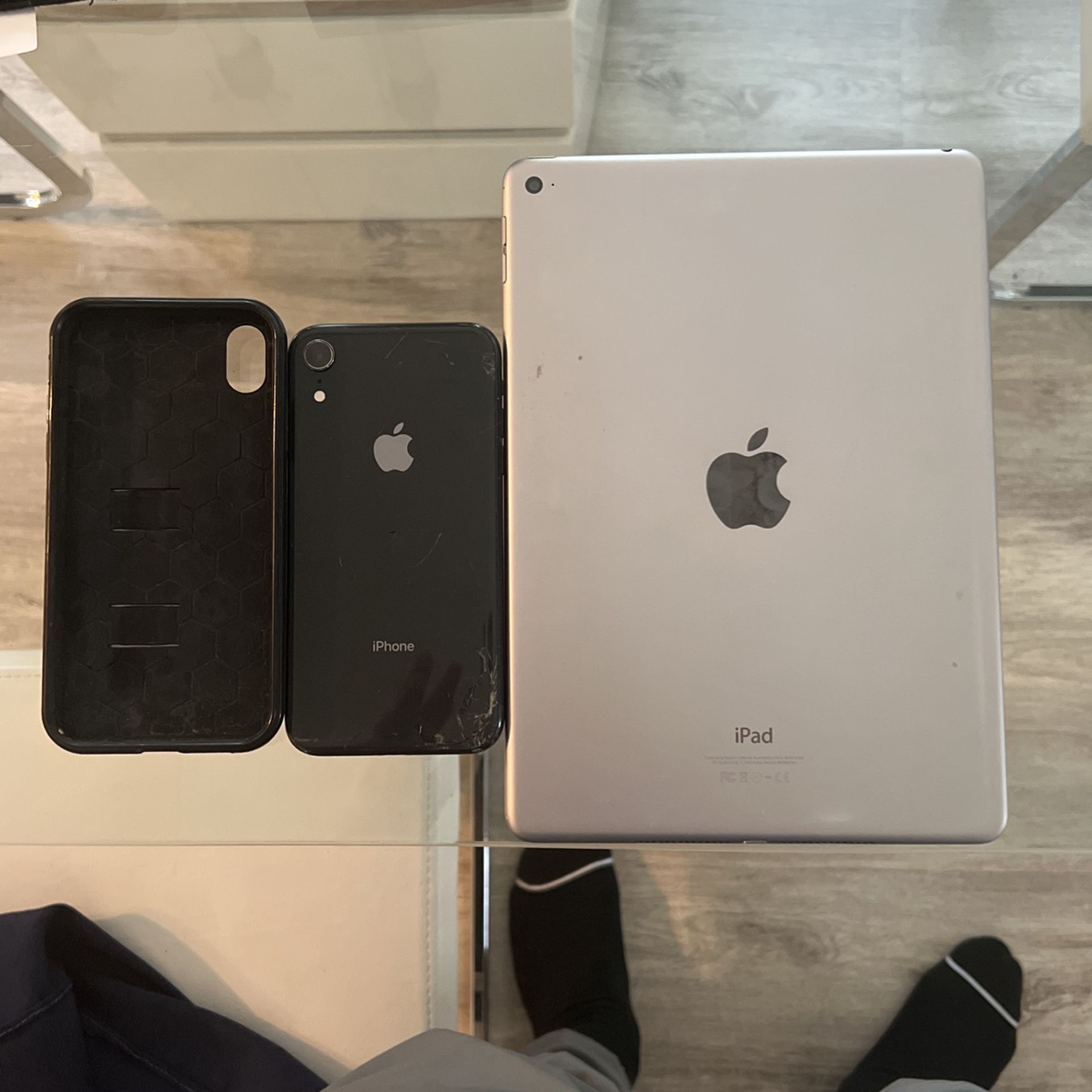 iPhone XR And iPad 2nd Generation 