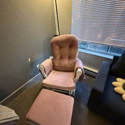 Rocking Chair 