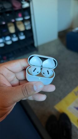 Apple AirPods 4