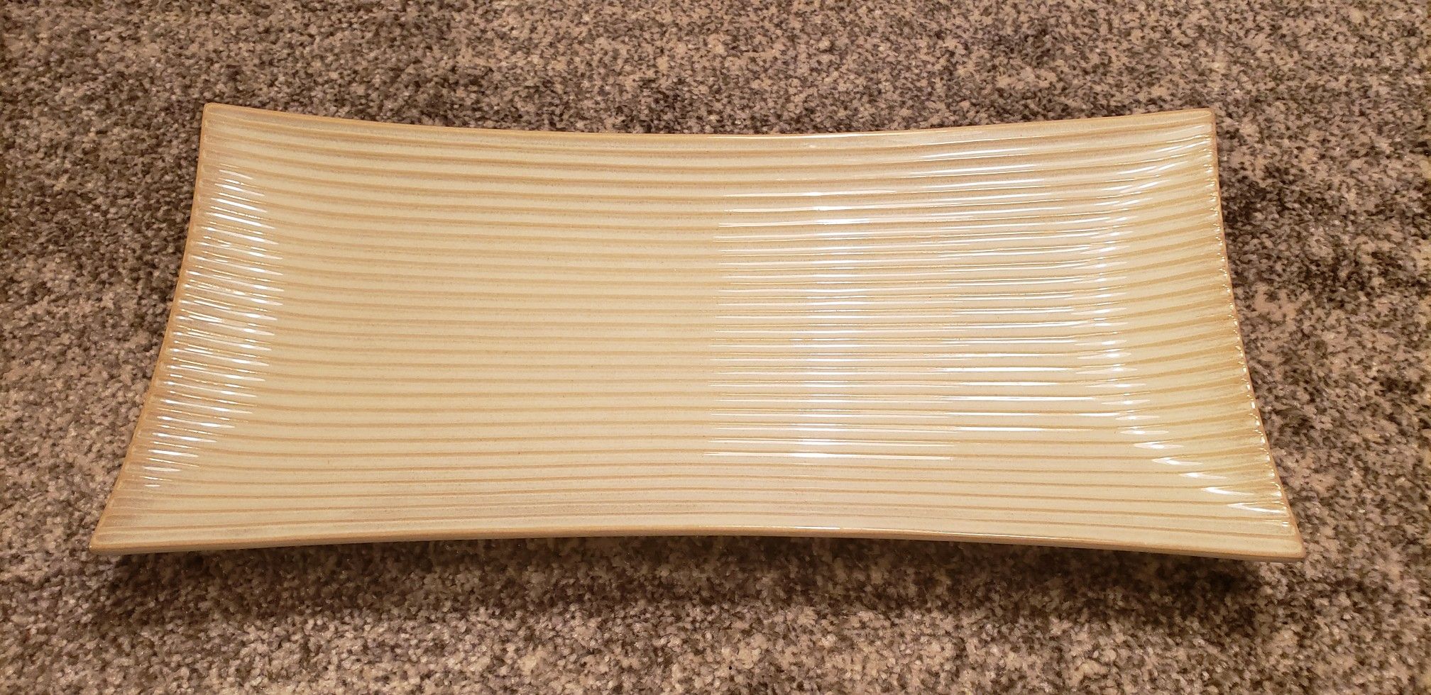 CRATE & BARREL Decorative Party Plate! - Like-New!