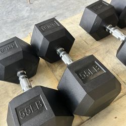 New pair of 55lb rubber dumbbells. NEW IN BOX 📦 $110