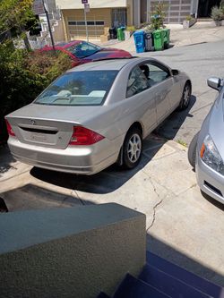 2002 Honda civic runs great! very reliable car!1250