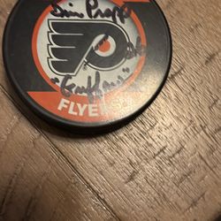 Autographed Philadelphia Flyers Hockey Puck By Brian Propp