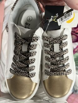 Big Girl, Tennis Shoes