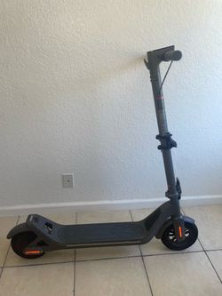 Phantom go go E-scooter