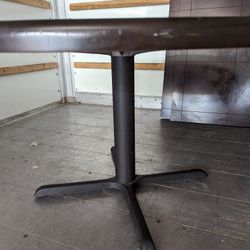 Round Dining table/ Poker table 