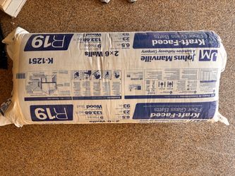 Johns Manville R-19 Kraft-Faced Fiberglass Insulation Batts