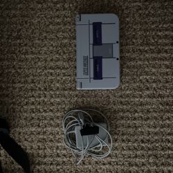 NINTENDO “NEW” 3DS XL SNES Edition (READ DESCRIPTION)