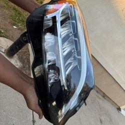 Mercedes Benz Passenger Headlight 