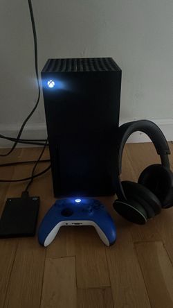 Xbox Series X/Wireless Headset/34 Games/Charging Controller Stand