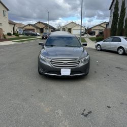 2013 Ford Taurus