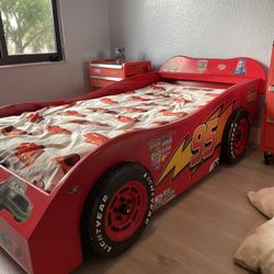 Disney Pixar Cars Furniture Set Lightning McQueen 