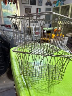 2 baskets