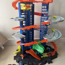 Hot Wheels Garage