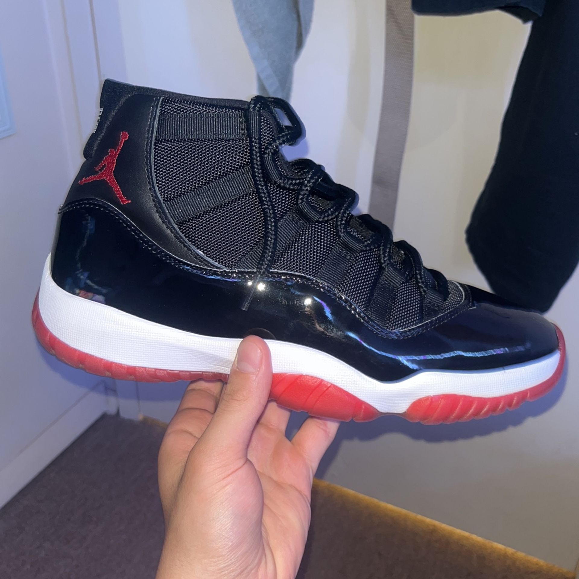 bred 11s white and blue