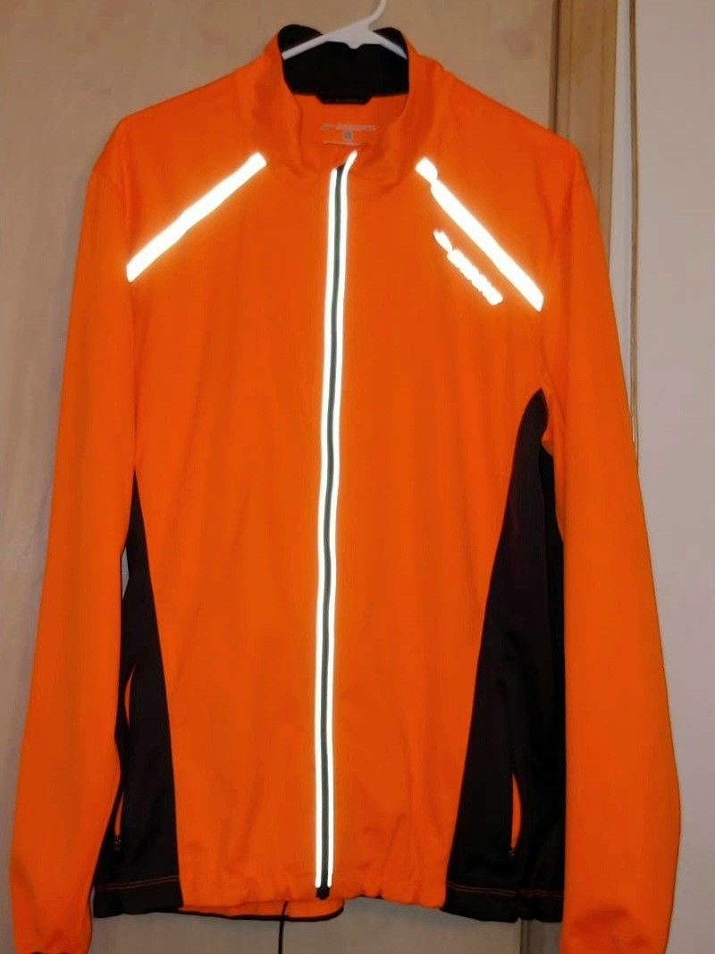 Brooks Running Men's NightLife Infiniti Jacket IV. Lightly used. 