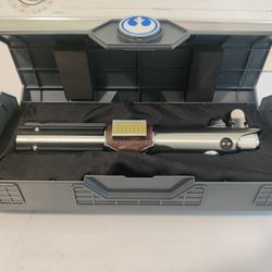 Star Wars Galaxy's Edge Legacy Lightsaber Hilt (Skywalker)