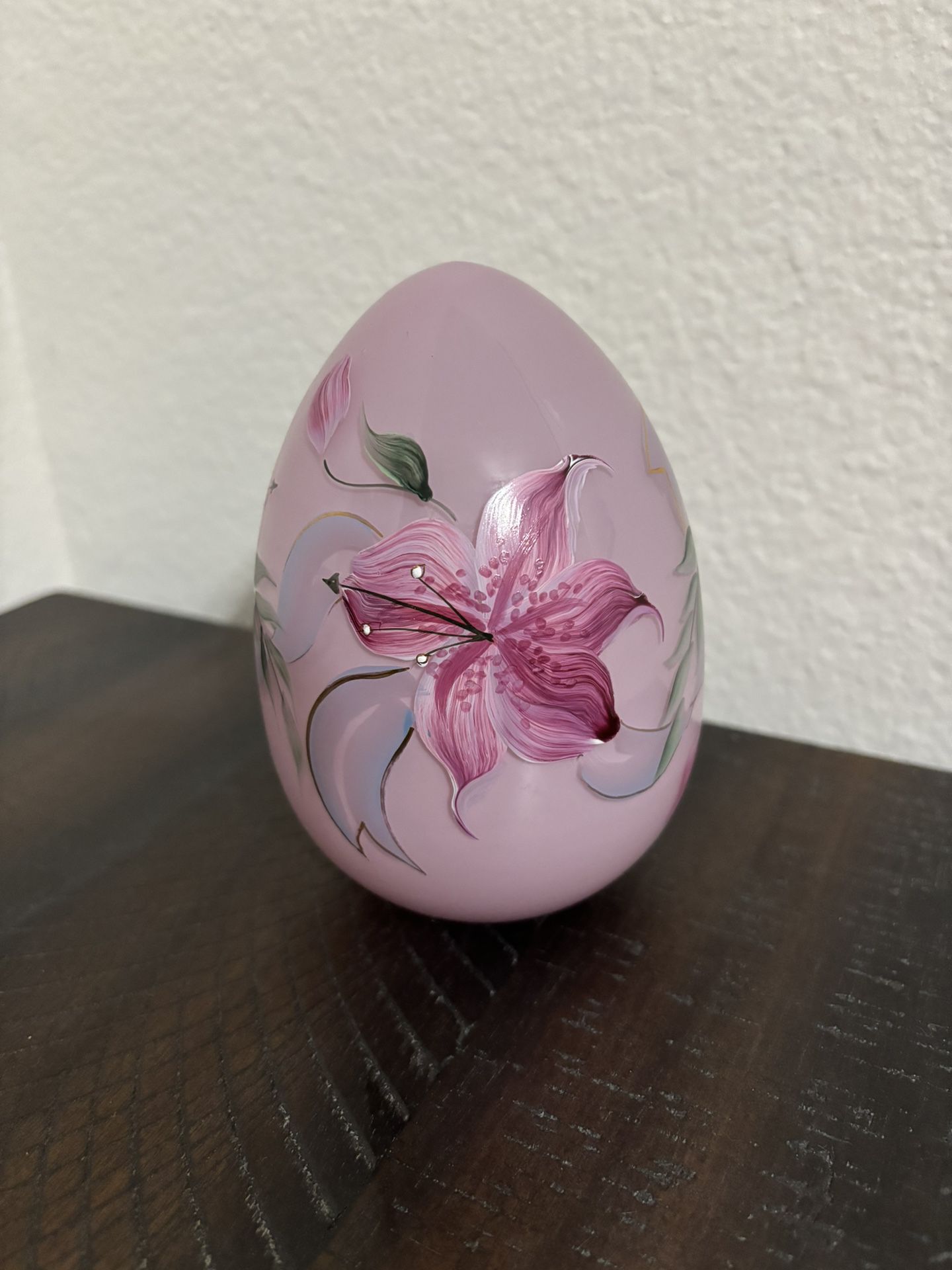 Fenton Egg- Lavender Hibiscus 