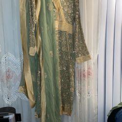 Pakistani/Indian Dress 