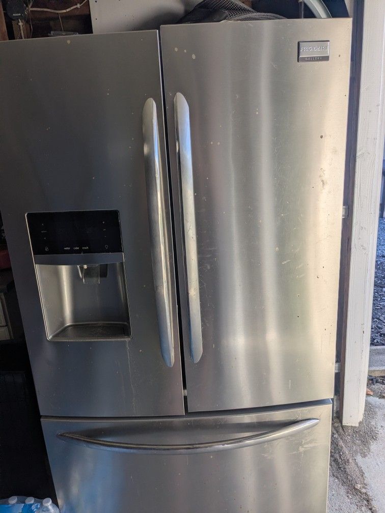 Frigidaire Gallery French Door Refrigerator (as-is)