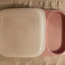 Vintage  Tupperware Meal Mate with Lid