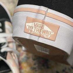 Unworn Vans Size 7