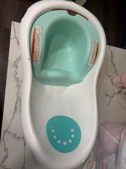 Baby bathtub